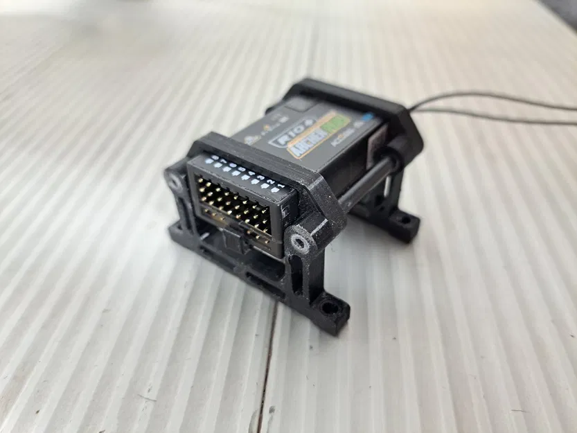 Giá đỡ thu phát Frsky Archer R10+ cho máy bay động cơ xăng - Image 2