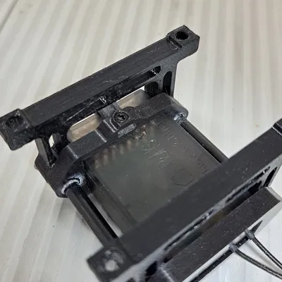 Giá đỡ thu phát Frsky Archer R10+ cho máy bay động cơ xăng