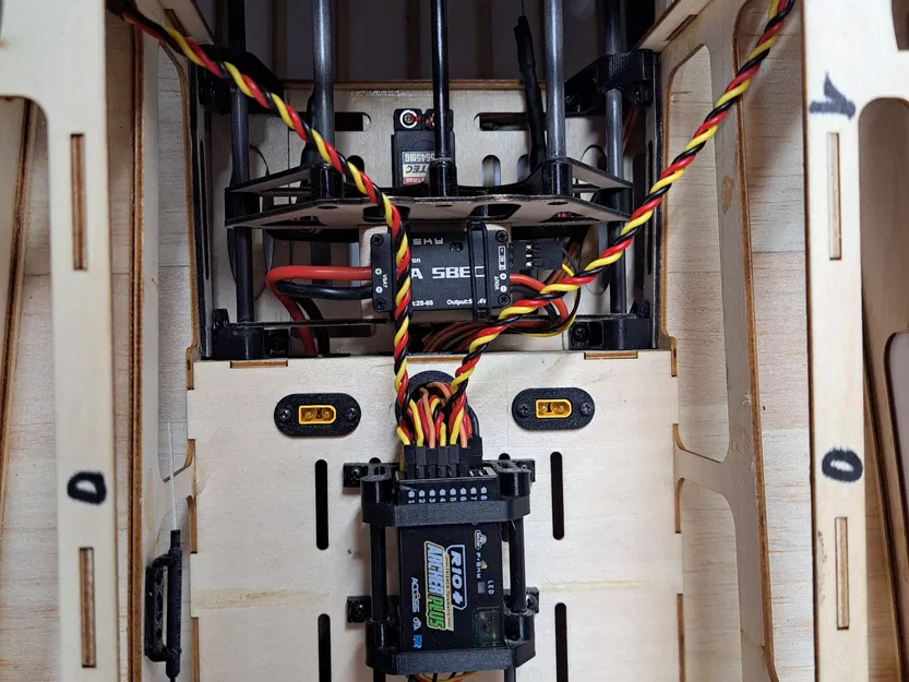 Giá đỡ thu phát Frsky Archer R10+ cho máy bay động cơ xăng - Image 4