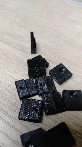 Giá đỡ plexi 2mm cho khung gỗ - Image 2