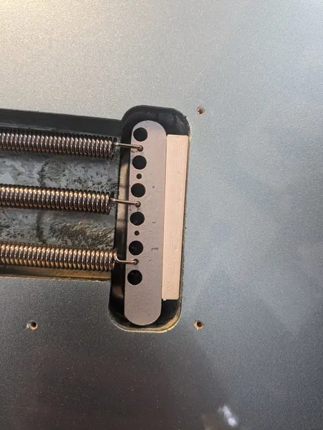 Khối tremolo cho đàn guitar Stratocaster - Image 1