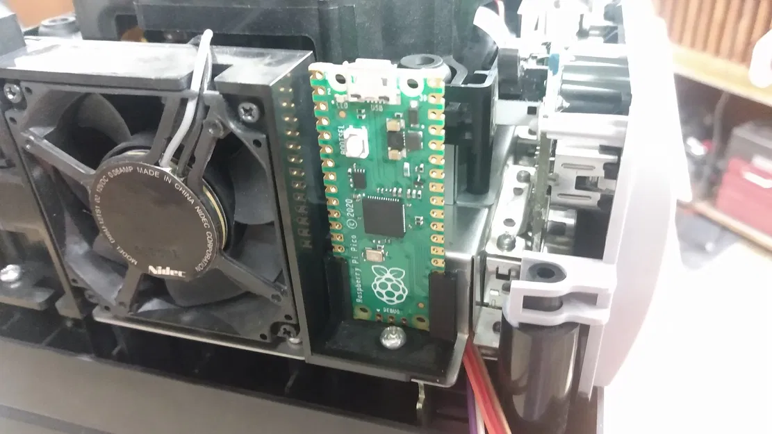 Giá đỡ lắp đặt cho Gamecube Picoboot - Image 1