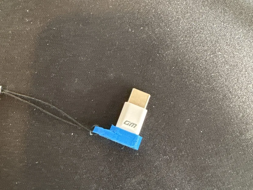 Kẹp chìa khóa chuyển đổi Micro USB sang USB-C - Image 1