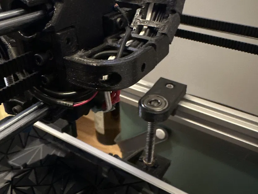 Giá đỡ dây cáp HyperCube Evo cho khung nhôm 2020 - Image 2