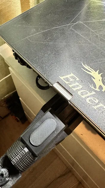 Tay cầm giường tối giản cho máy in Ender 3 V2 - Image 1