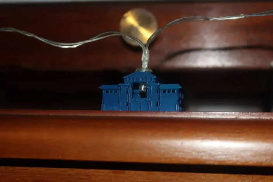 Đèn trang trí ga RER-B Massy từ guirlande điện cũ - Image 4