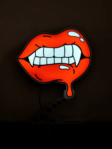 Hộp đèn ma cà rồng với chân đế độc đáo - Image 1