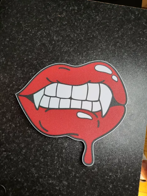 Hộp đèn ma cà rồng với chân đế độc đáo - Image 4