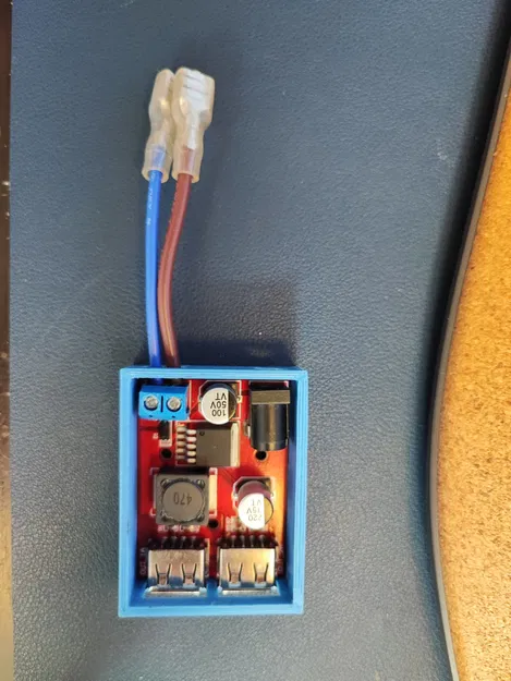 Vỏ cho bộ sạc USB đôi từ Bastelgarage - Image 4