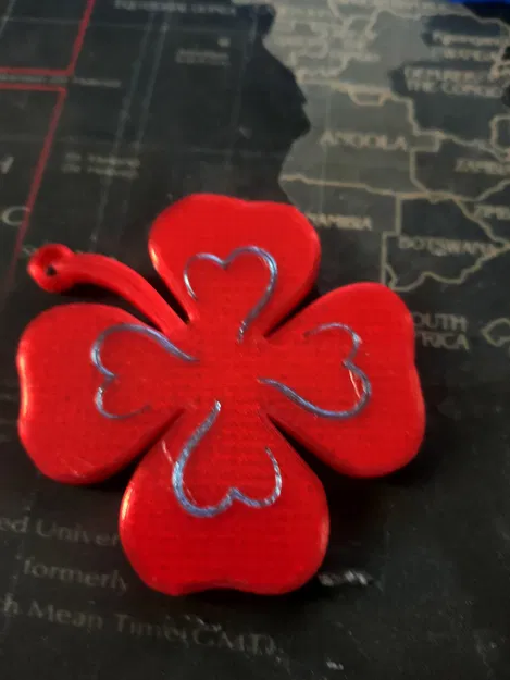 Móc khóa bốn lá mang lại may mắn - Image 1