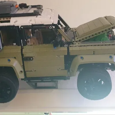 Giá đỡ treo tường cho mô hình Lego Defender 42110