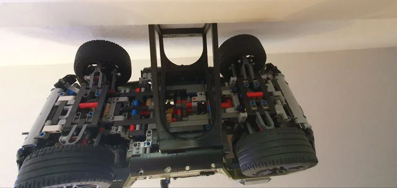 Giá đỡ treo tường cho mô hình Lego Defender 42110 - Image 3