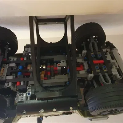 Giá đỡ treo tường cho mô hình Lego Defender 42110