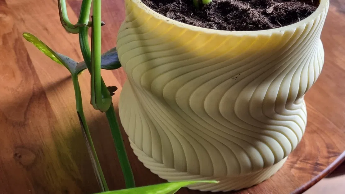 Chậu cây thiết kế đẹp cho hoa và cây cảnh - Image 1