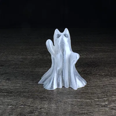 Mèo ma Halloween vung tay đuổi bướm ma