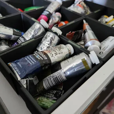 Tổ chức ngăn kéo đơn giản với hộp và bộ kết hợp