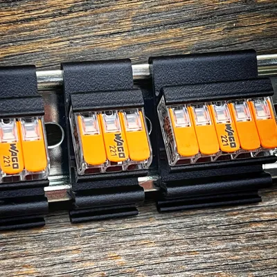 Bộ đầu nối WAGO 221 DIN gắn tường - Đơn - 2-3-5