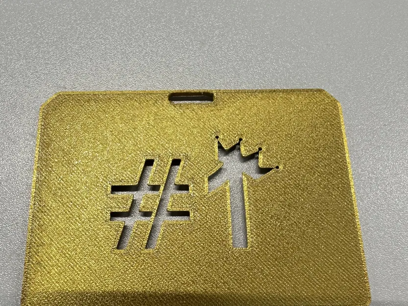 Giá đỡ thẻ ID hoặc thẻ nhân viên với thiết kế linh hoạt - Image 1