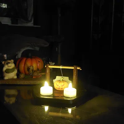 Cái guillotine bí ngô trang trí Halloween độc đáo