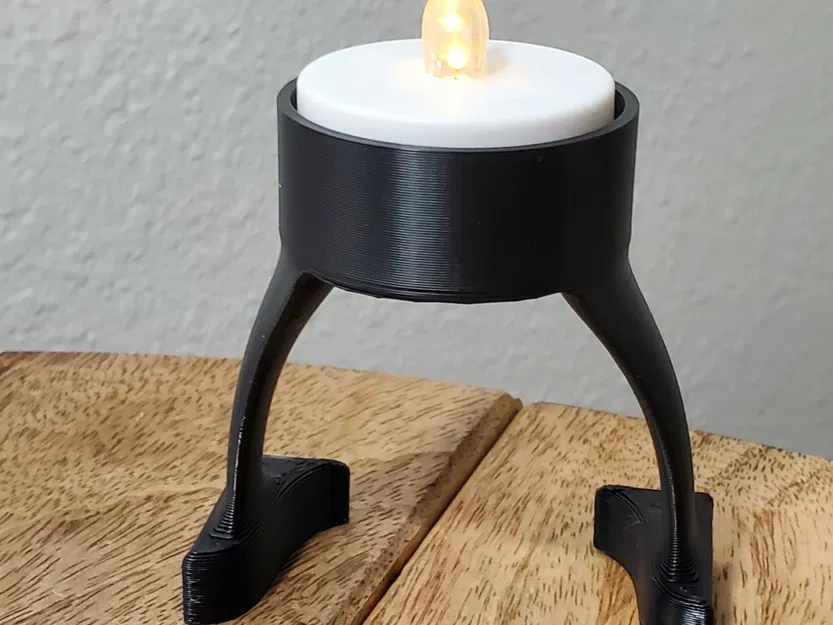 Giá đỡ nến thứ hai cho ngôi nhà ma ám - Image 2