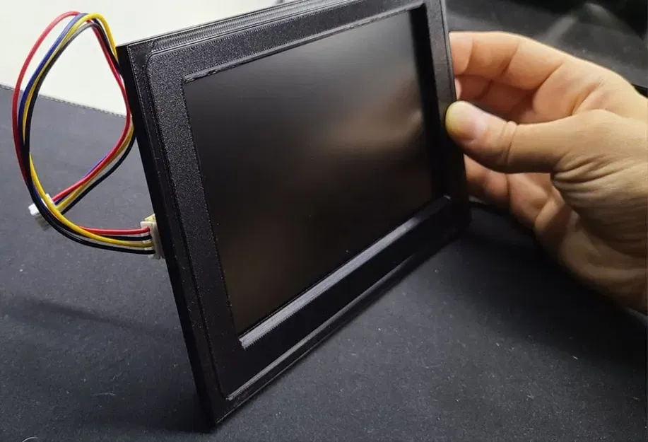 Khung và chèn Nextion 7" thiết kế âm tường - Image 5