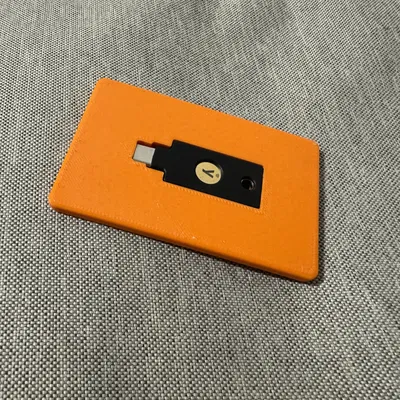 Thẻ đựng Yubikey 5C NFC kích thước thẻ tín dụng