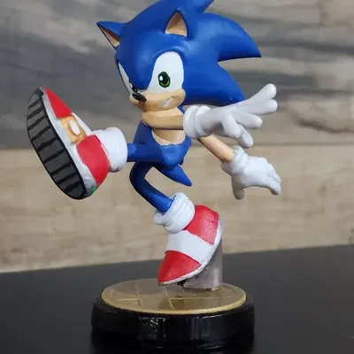 Bộ tượng nhân vật Team Sonic: Sonic, Tails, Knuckles và Super Sonic