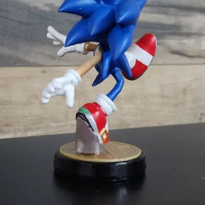 Bộ tượng nhân vật Team Sonic: Sonic, Tails, Knuckles và Super Sonic