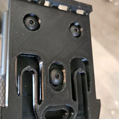 Mô hình lỗ Blackhawk cho giá đỡ QLS Safariland