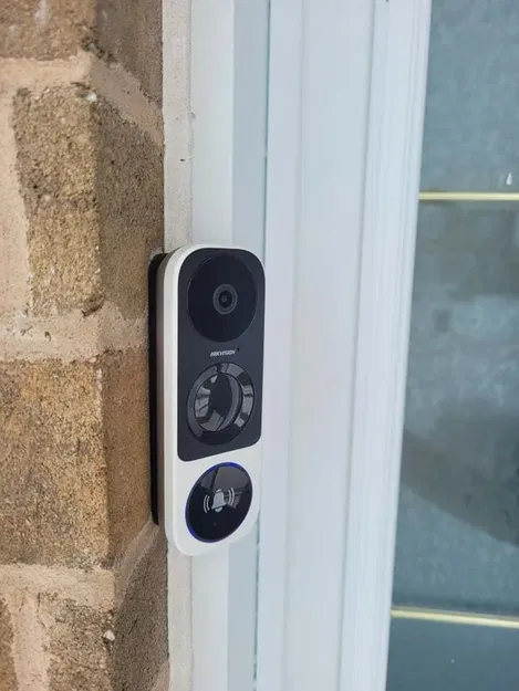 Giá đỡ chuông cửa Hikvision DS-HD1 - Image 1