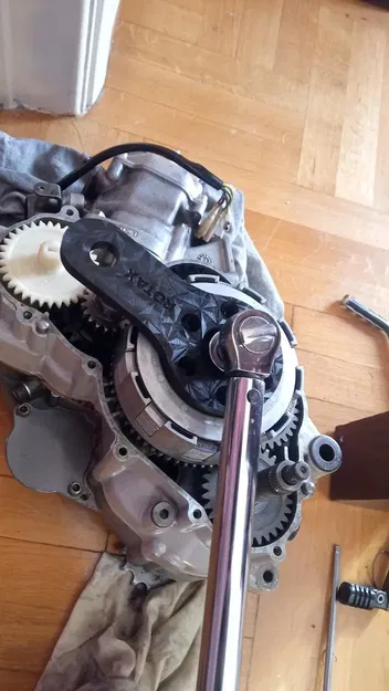 Công cụ hỗ trợ siết chặt đai ốc ly hợp cho động cơ ROTAX 123 - Image 4