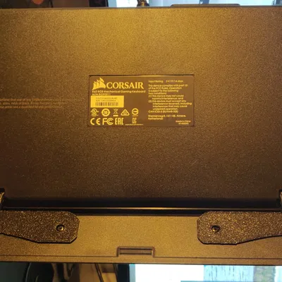 Chân đỡ cho đệm tay Corsair K65, sửa chữa dễ dàng