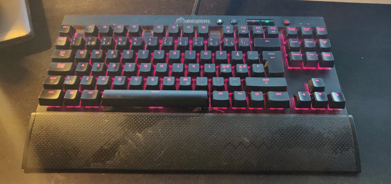 Chân đỡ cho đệm tay Corsair K65, sửa chữa dễ dàng - Image 5