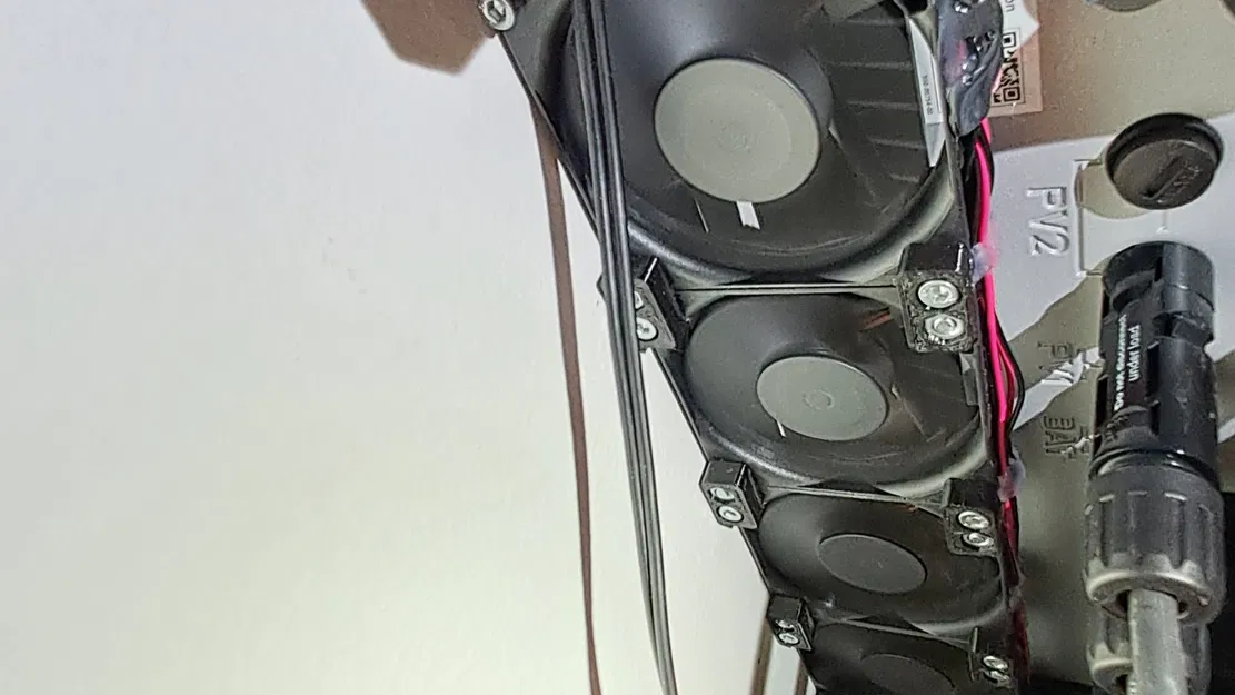 Bộ phụ kiện làm mát cho biến tần GoodWe ET 10kW - Image 2