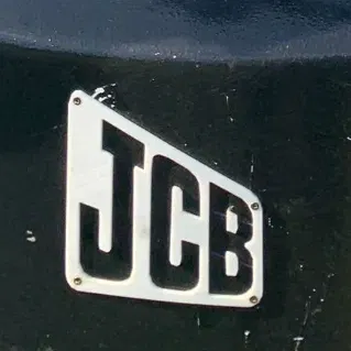 Biểu tượng JCB với lỗ vít cho trọng lượng trước 4220