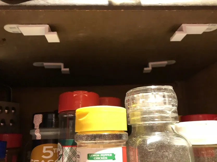 Kẹp treo cho cân điện tử trong bếp - Image 2