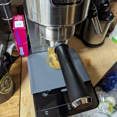 Giá đỡ cân OXO cho máy pha espresso De'Longhi Dedica