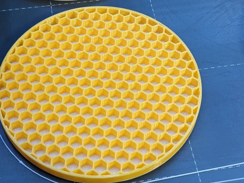 Giá đỡ ly tối giản với nhiều họa tiết khác nhau - Image 1