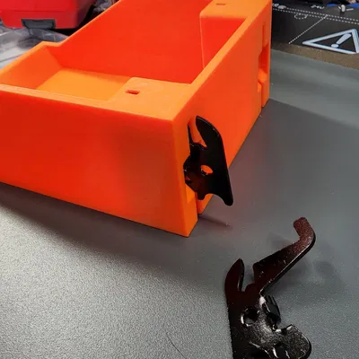 Giỏ kiểm soát tường với móc kim loại