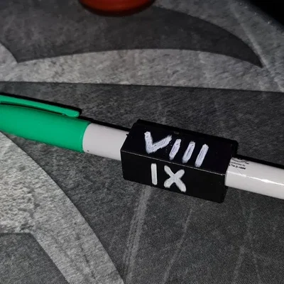 Giá đỡ bút đánh dấu thân xe ô tô điều khiển từ xa