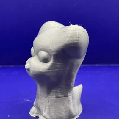 Chó ma đáng sợ trong áo choàng huyền bí