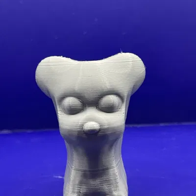 Chó ma đáng sợ trong áo choàng huyền bí