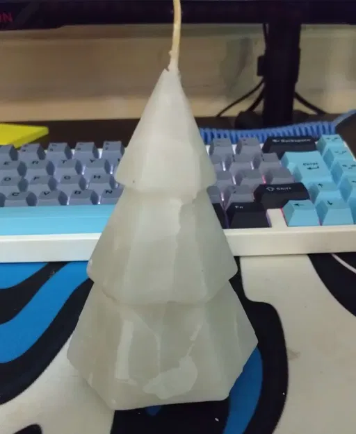 Khuôn nến hình cây thông Giáng sinh tự làm - Image 1