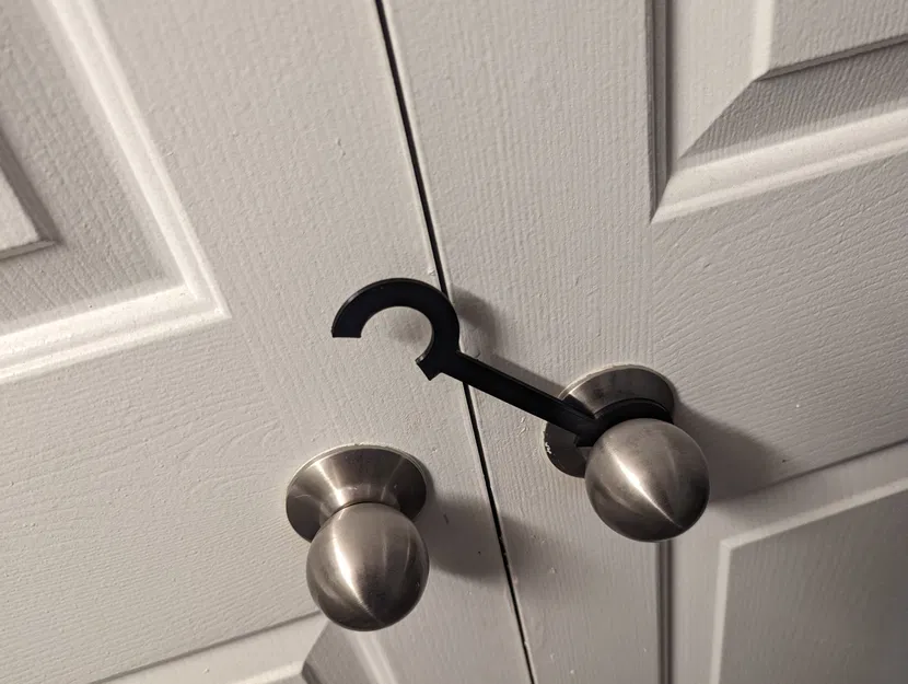 Giá đỡ núm cửa cho cửa tủ đôi - Image 1