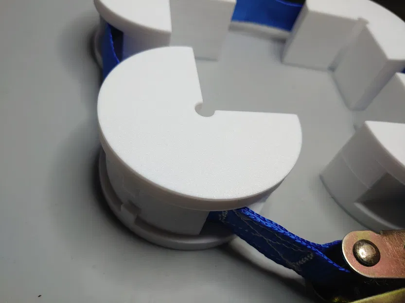 Công cụ hỗ trợ dán vật hình chữ nhật bằng dây đai - Image 1