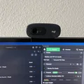 Giá đỡ webcam Logitech C270 nâng cao màn hình - Thumbnail 1