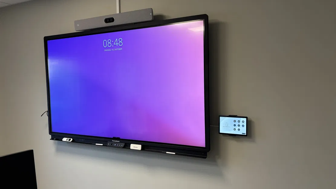 Giá đỡ tường cho bộ điều khiển phòng Cisco CS-T10-TS - Image 1