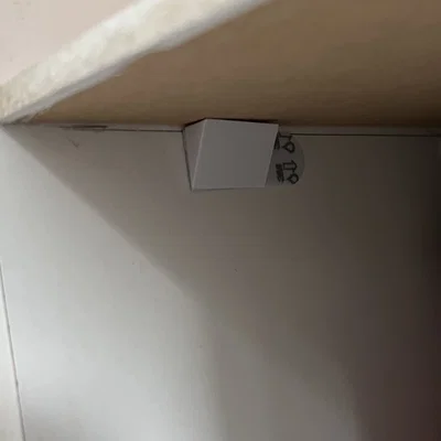 Giá đỡ nhỏ cho kệ có và không có chốt
