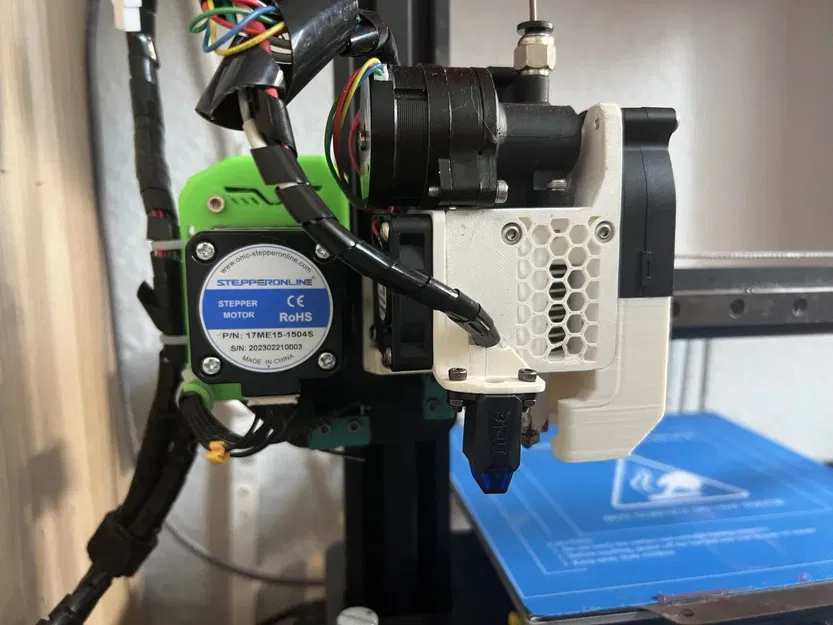 Giá đỡ cho Biqu Microprobe với nắp bảo vệ BLTouch_Front_Orbiter_1.5 - Image 1