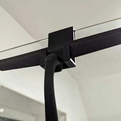 Giá đỡ gạt nước cửa phòng tắm